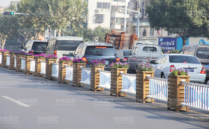 花箱材料如何影響花箱價(jià)格？